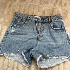 H&M distressed denim shorts size 10